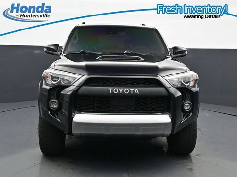 Used 2022 Toyota 4Runner TRD Off-Road Premium w/ Moonroof Package AWD/4WD image 3