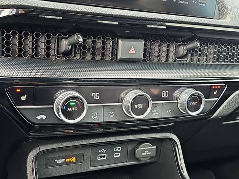 Used 2023 Honda CR-V Sport Touring image 17