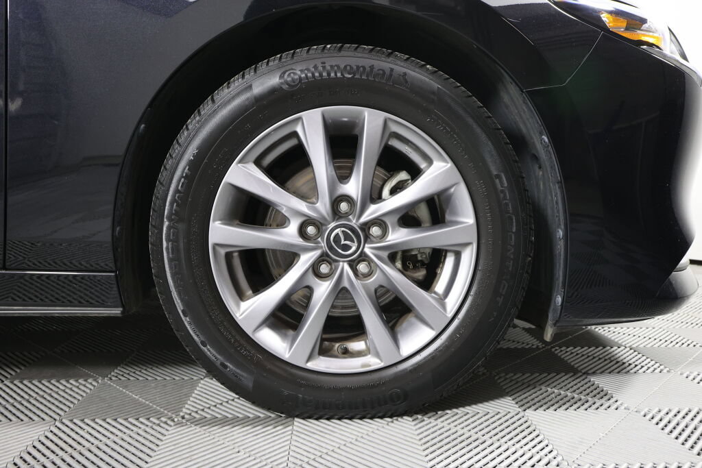 Used 2022 MAZDA MAZDA3 s FWD image 6