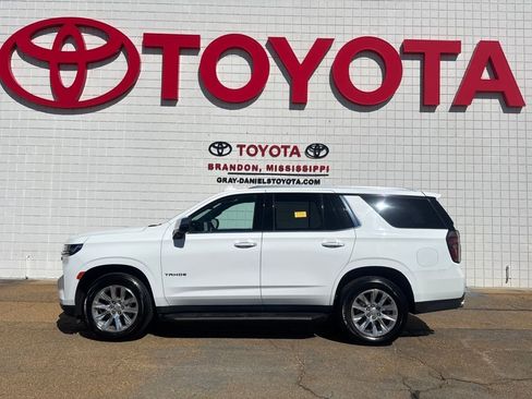 Used 2023 Chevrolet Tahoe Premier image 2