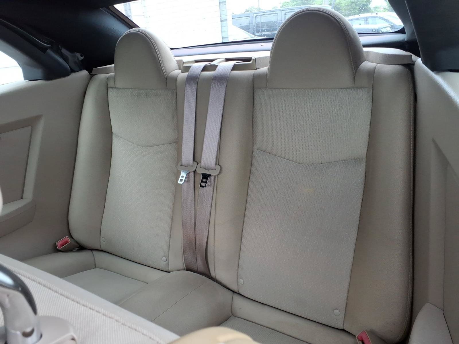 Used 2012 Chrysler 200 Touring FWD image 10