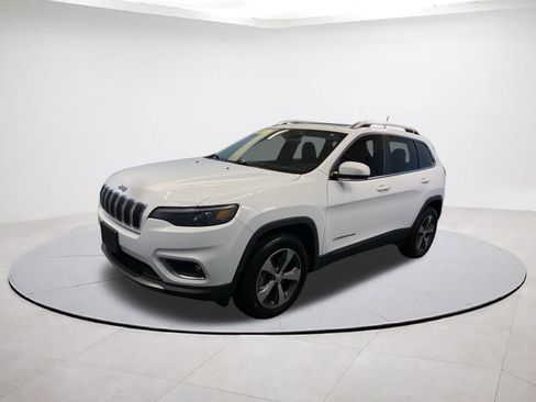 Certified 2019 Jeep Cherokee Limited image 3