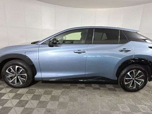 Used 2023 Lexus RZ 450e Premium w/ Technology Package AWD/4WD image 7