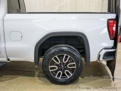 Used 2022 GMC Sierra 1500 AT4 w/ AT4 Preferred Package image 9