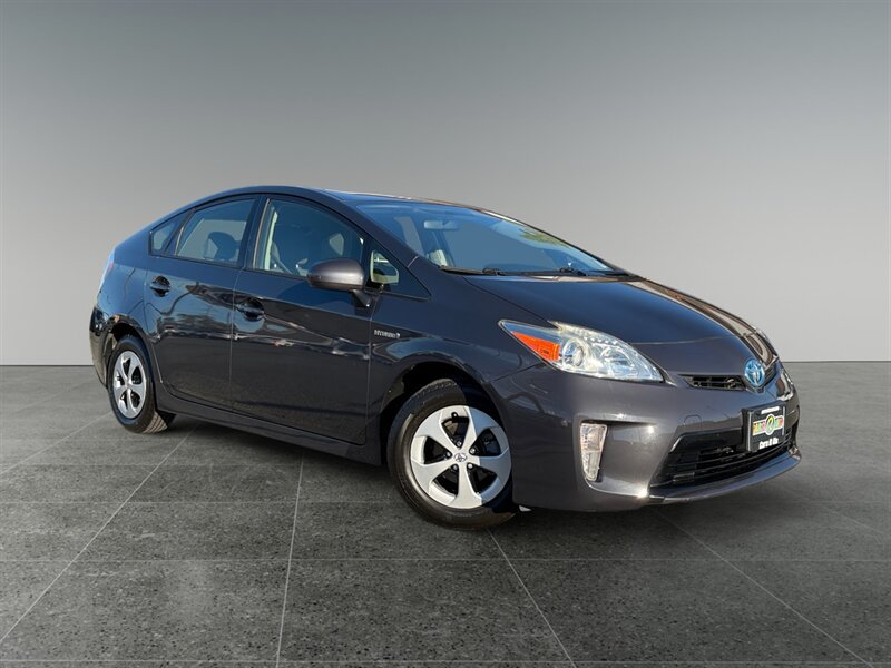 Used 2015 Toyota Prius Two FWD image 8