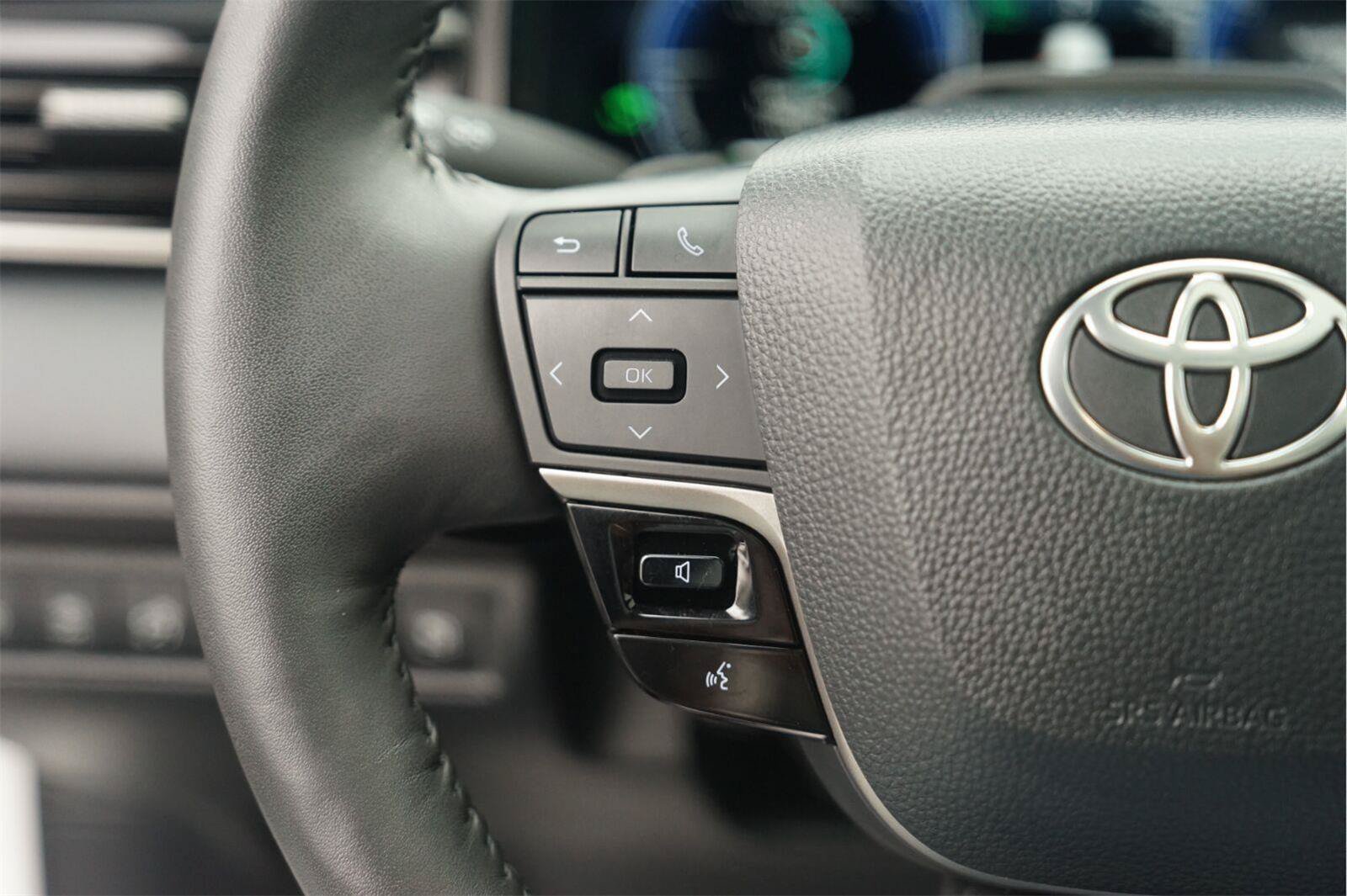 Used 2026 Toyota Camry XSE w/ Premium Plus Package FWD image 23