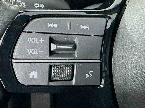 Certified 2026 Honda HR-V Sport image 9