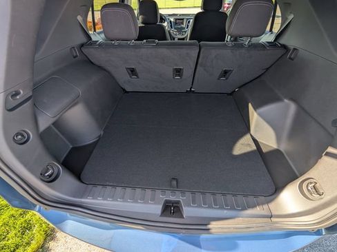 Used 2024 Chevrolet Equinox LS w/ LS Convenience Package FWD image 9