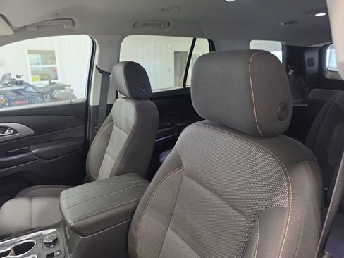 Used 2019 Chevrolet Traverse LT w/ LPO, Floor Liner Package AWD/4WD image 16