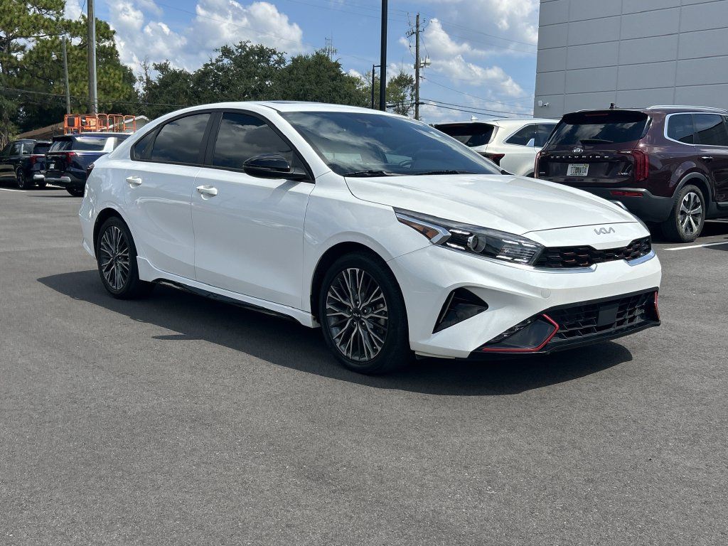 Used 2023 Kia Forte GT-Line w/ GT-Line Premium Package FWD image 9