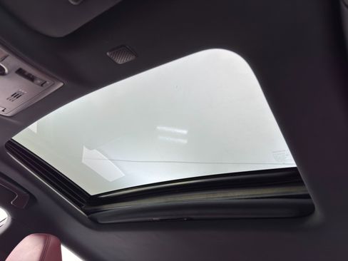 Used 2019 Lexus IS 300 F Sport w/ F Sport Package image 11