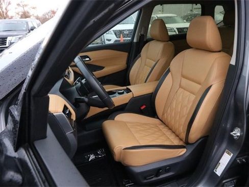 Certified 2023 Nissan Rogue Platinum image 10