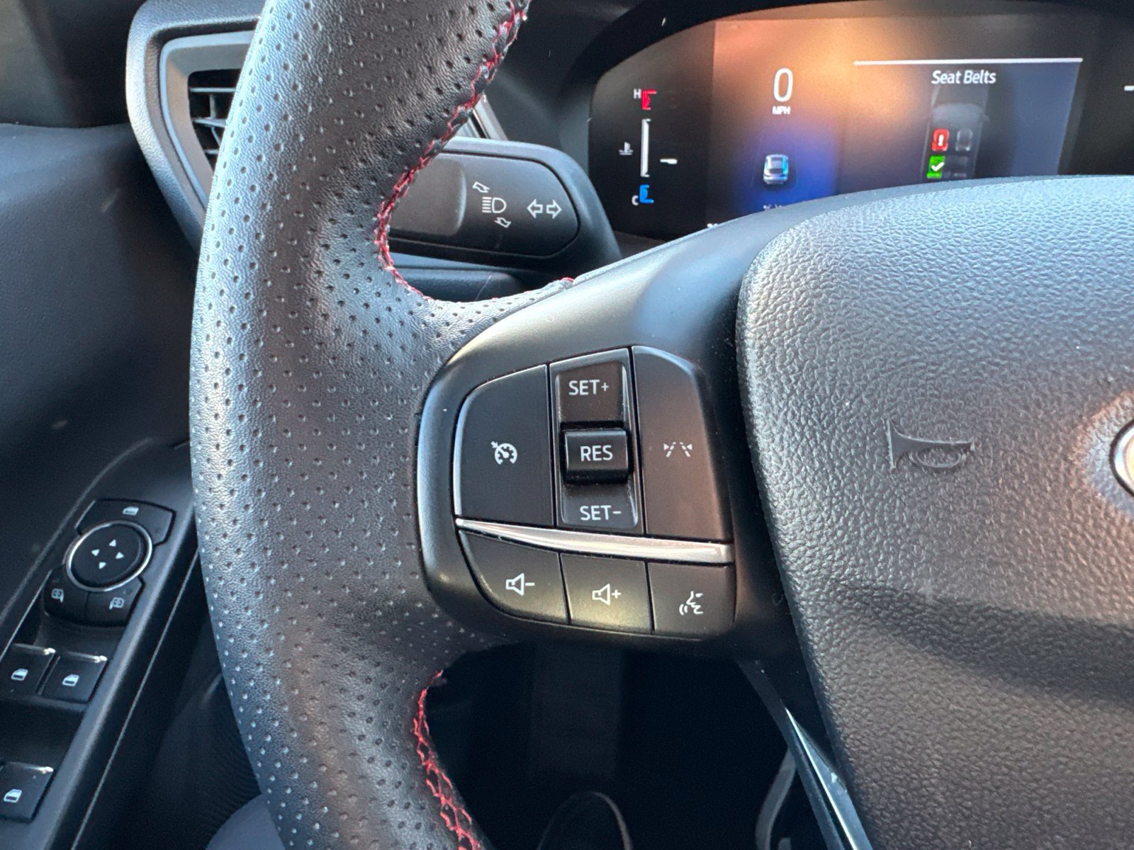 Used 2025 Ford Escape ST-Line Select AWD/4WD image 17
