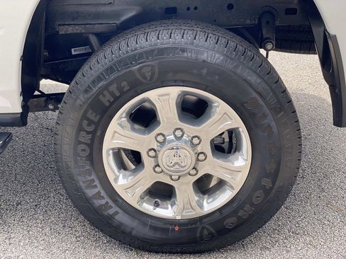 Used 2026 RAM 2500 Big Horn AWD/4WD image 16
