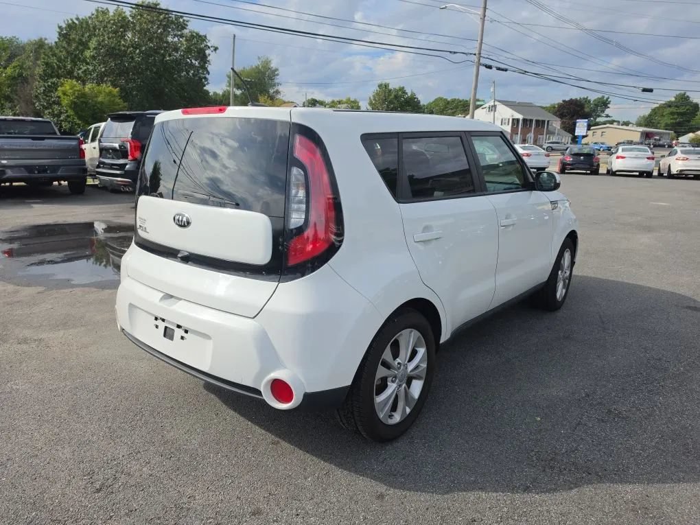 Used 2016 Kia Soul ! FWD image 7