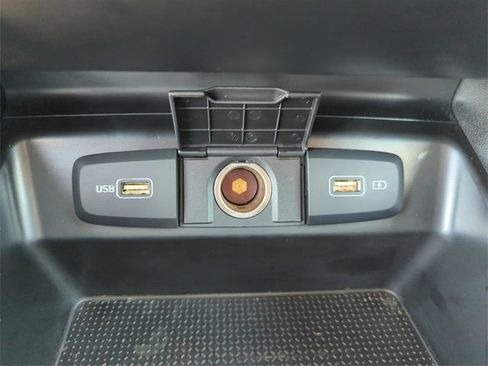 Used 2024 Hyundai Tucson SE image 31