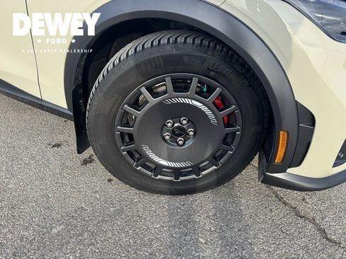 Certified 2025 Ford Mustang Mach-E GT image 37