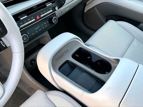 Certified 2026 Hyundai Palisade SEL AWD/4WD image 13