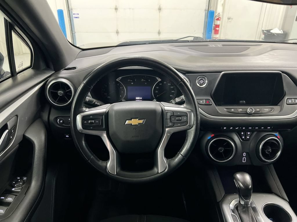 Used 2020 Chevrolet Blazer LT FWD image 11