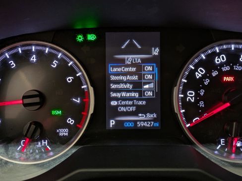 Used 2022 Toyota RAV4 XLE w/ Convenience Package image 8