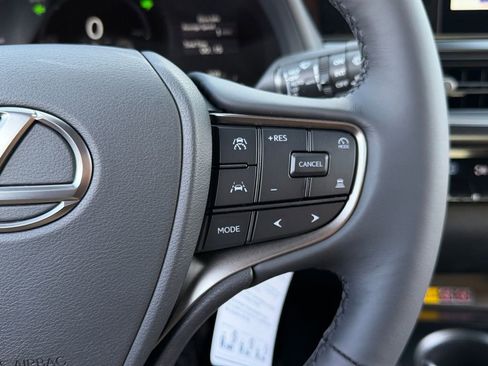 New 2026 Lexus UX 300h AWD image 15