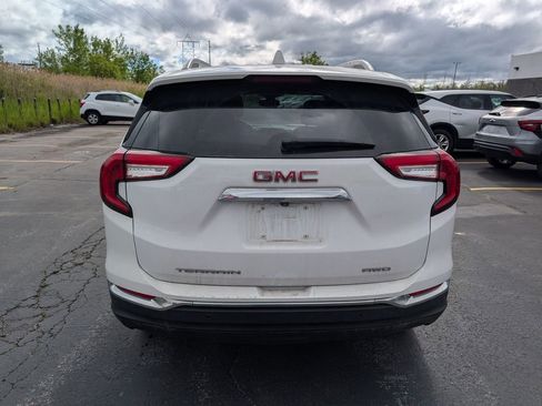 Used 2023 GMC Terrain SLT AWD/4WD image 7