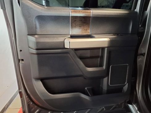 Used 2022 Ford F450 Lariat AWD/4WD image 13