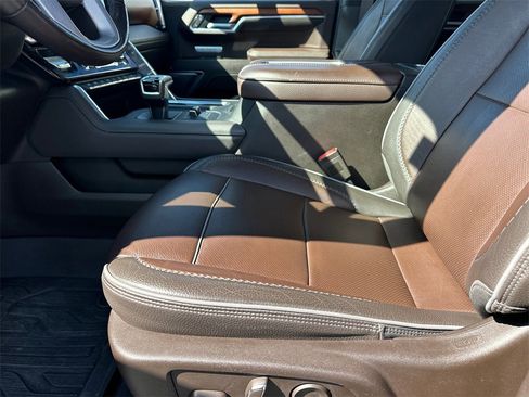 Used 2022 GMC Sierra 1500 Denali image 10