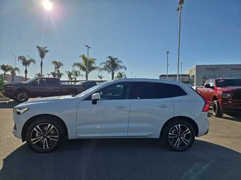 Used 2021 Volvo XC60 T5 Momentum w/ Premium Package image 14