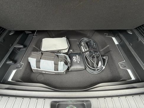 Certified 2025 Hyundai Kona Limited FWD image 12
