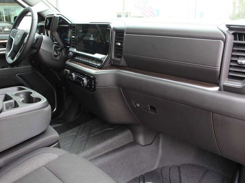 Used 2026 Chevrolet Silverado 1500 RST w/ RST Select Package AWD/4WD image 18