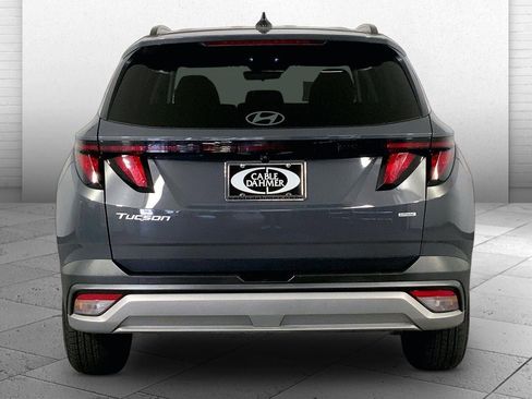 Used 2025 Hyundai Tucson SEL AWD/4WD image 3