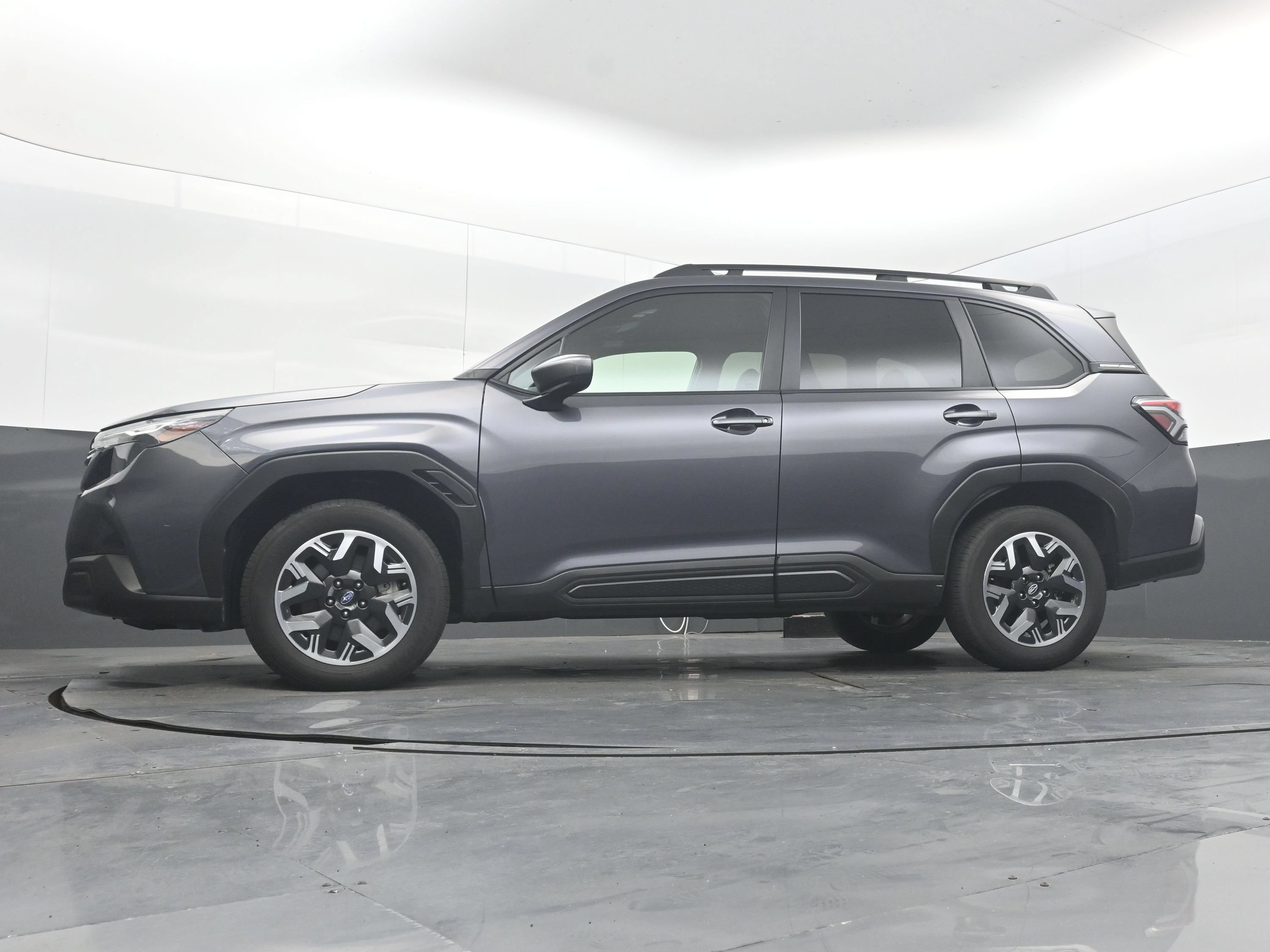 Used 2025 Subaru Forester Premium AWD/4WD image 26