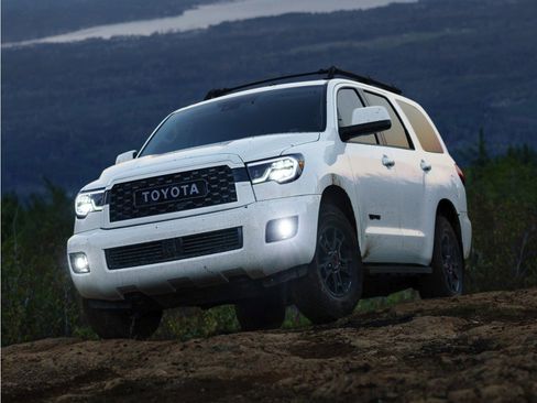 Used 2020 Toyota Sequoia Limited w/ Safety & Convenience Package AWD/4WD image 1