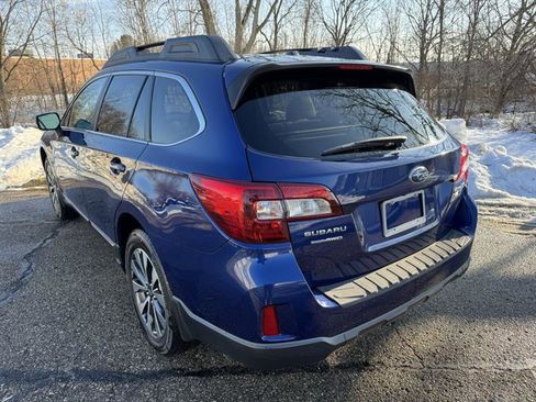 Used 2015 Subaru Outback 2.5i Limited image 3