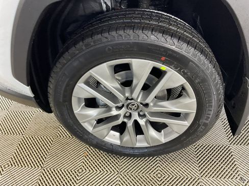 New 2025 Toyota RAV4 Limited image 4