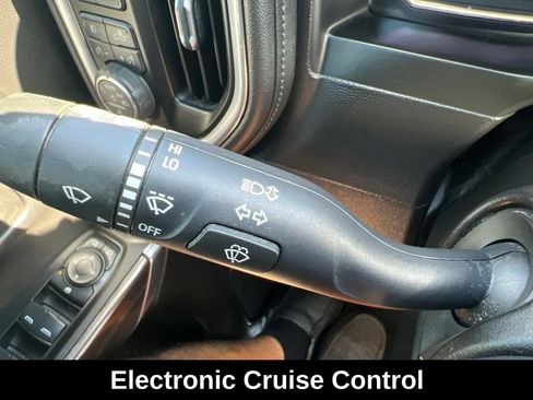Used 2021 Chevrolet Silverado 1500 RST AWD/4WD image 35