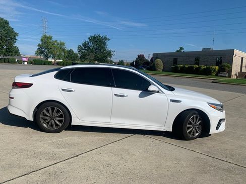 Used 2019 Kia Optima EX w/ EX Premium Package FWD image 12