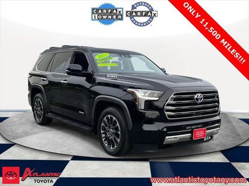 Used 2023 Toyota Sequoia Limited image 1