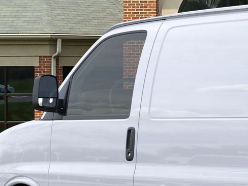 New 2026 Chevrolet Express 2500 image 12