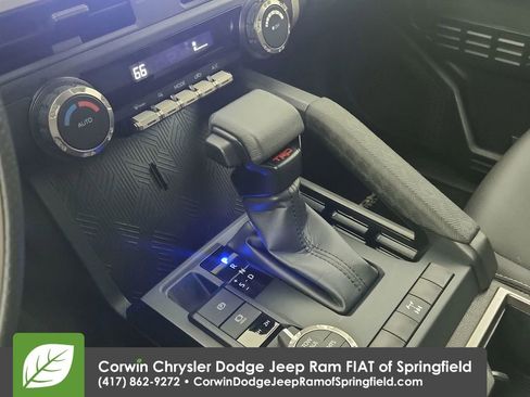 Used 2025 Toyota Tacoma TRD Off-Road image 29