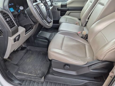 Used 2018 Ford F250 XL w/ Power Equipment Group RWD image 13