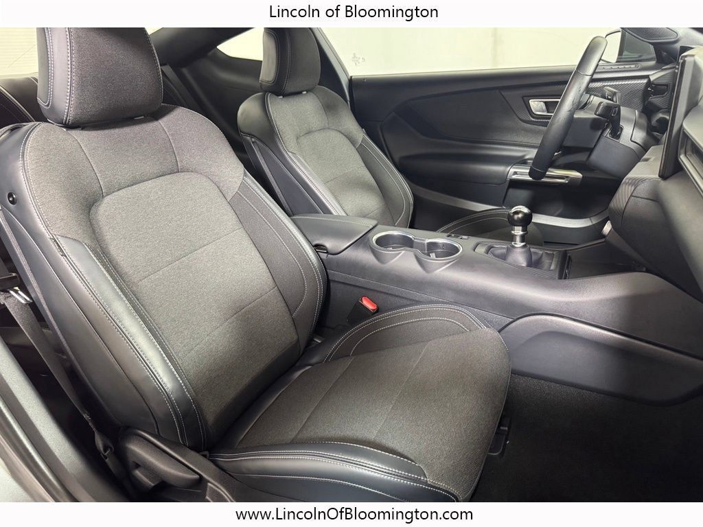 Used 2025 Ford Mustang GT RWD image 12