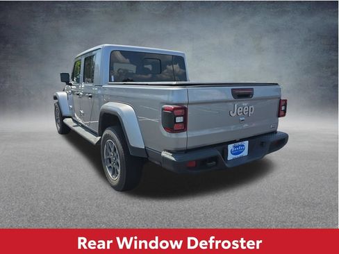 Used 2020 Jeep Gladiator Overland w/ LED Lighting Group AWD/4WD image 9