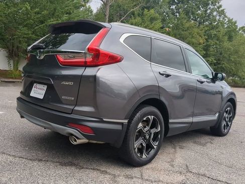 Used 2019 Honda CR-V Touring image 4