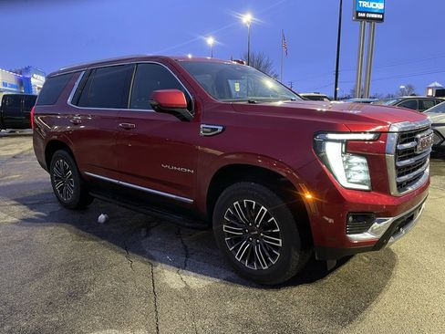 Used 2025 GMC Yukon Elevation w/ LPO, Floor Liner Package image 3