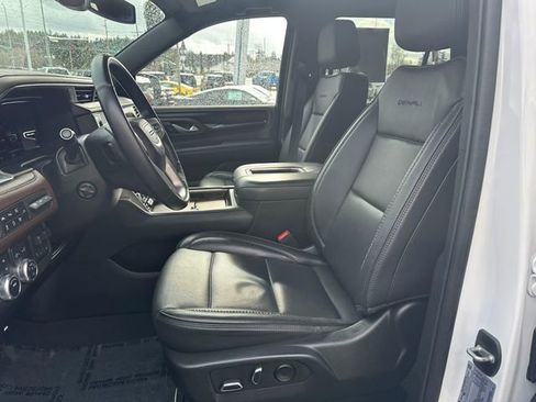 Used 2022 GMC Yukon Denali w/ Max Trailering Package image 9