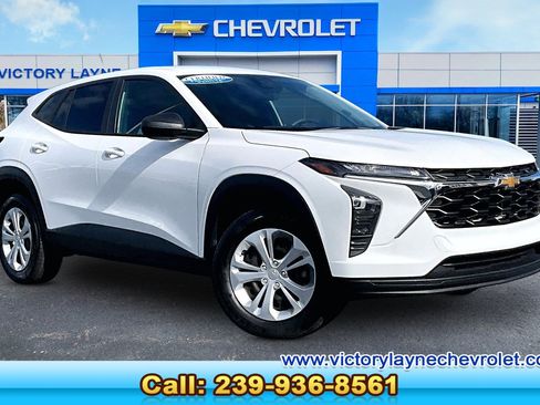 Certified 2024 Chevrolet Trax LS FWD image 1