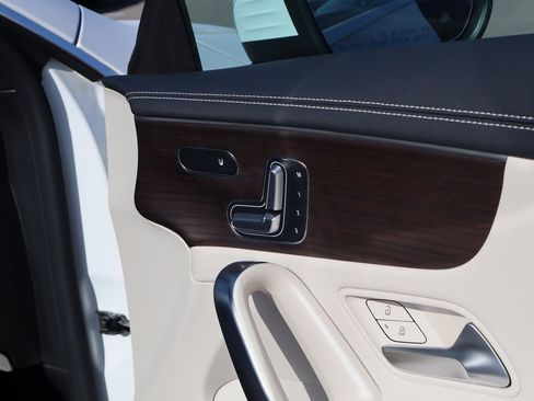 New 2026 Mercedes-Benz CLA 250 4MATIC image 38