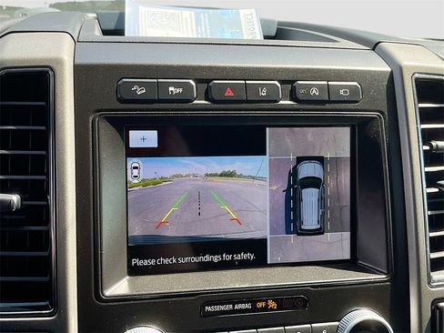 Used 2021 Ford Expedition Limited image 14